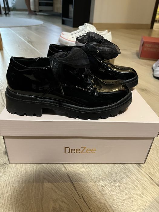 Lakierki DeeZee r.33