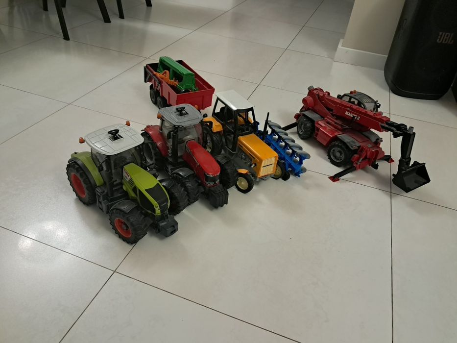 Traktory zabawki bruder