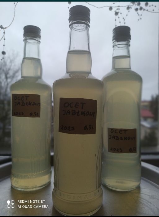 Naturalny ocet jabłkowy