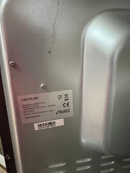 Forno a vapor Bake&Steam
4000 Combi Gyro. 2400W, Forno 3 em 1: Função