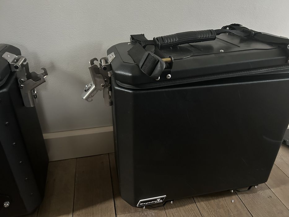 Kufry boczne expedition cases 1 sezon adapter givi