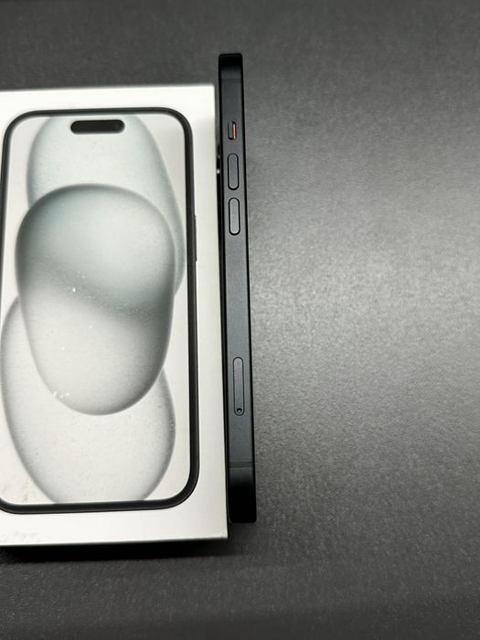 iPhone 15 128GB- 98% bateria