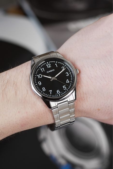 Чоловічий годинник Casio