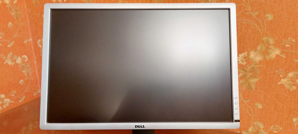 Монитор 24" Dell U2412M Silver, 1920х1200, 16:10, IPS, WLED, идеальный