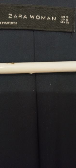 Blazer bege e azul Mango