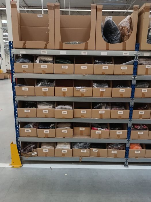 RegŁ magazynowy dom garaż kontener