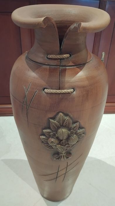 Painted Clay Jar64740549709314124