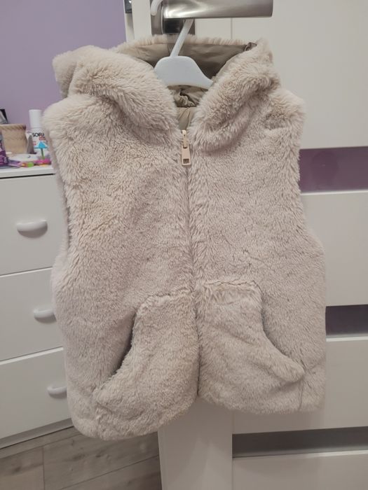 Bezrekawnik, kamizelka Zara, 110