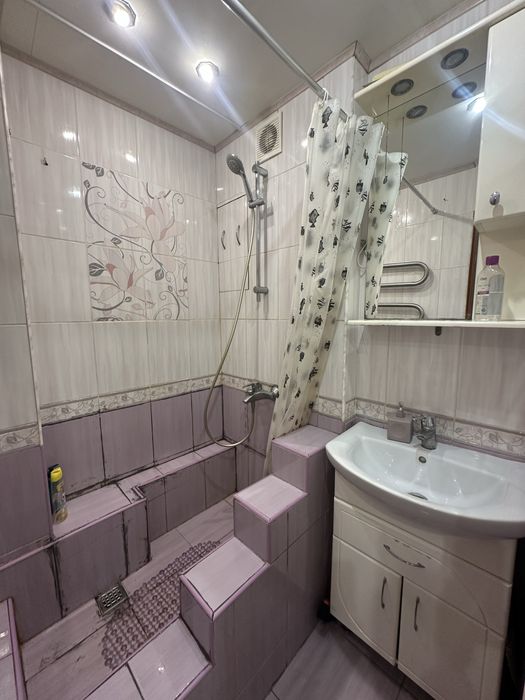 3-кімнатна на Нижньодніпровській 5/5 пов.