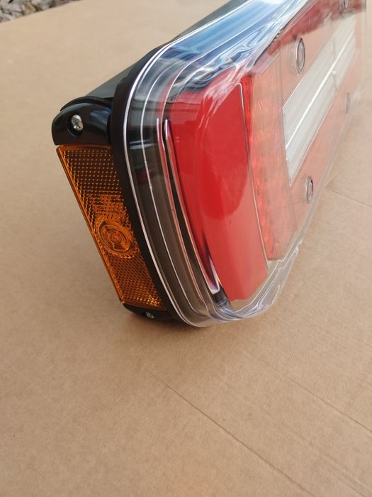 Lampy tylne zespolone LED