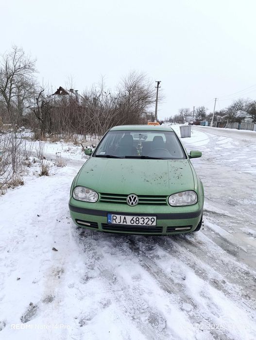 ПОДАМ VW ГОЛЬФ 4 1.6 газ.бенз.ціна до понеділка 85тис