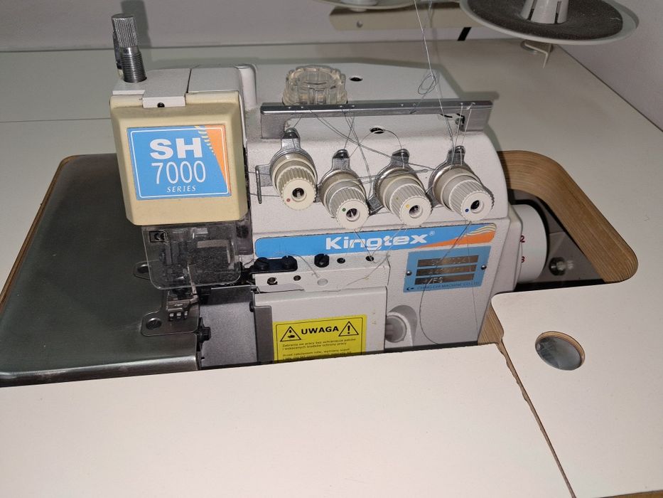 Sprzedam  pakiet ,podklejarkę ,nóż, overlock,renderkę, dwuigłówkę,stęb