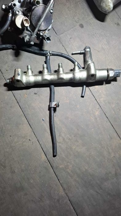 Injetores NOVOS Opel Astra 1700 CDTI + Bomba + Régua injeção
