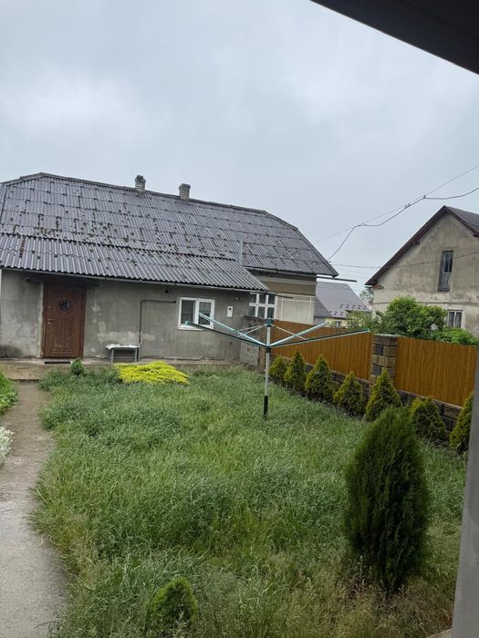 Продається 2 будинки на 1 подвірї
