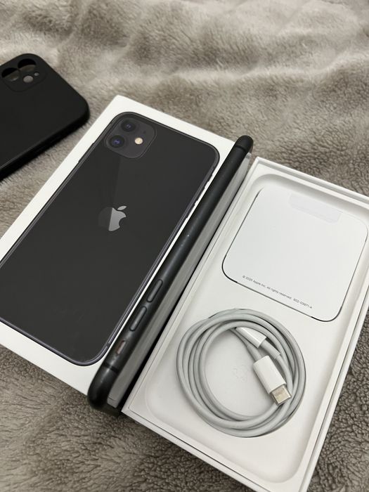 iPhone 11 128GB Preto