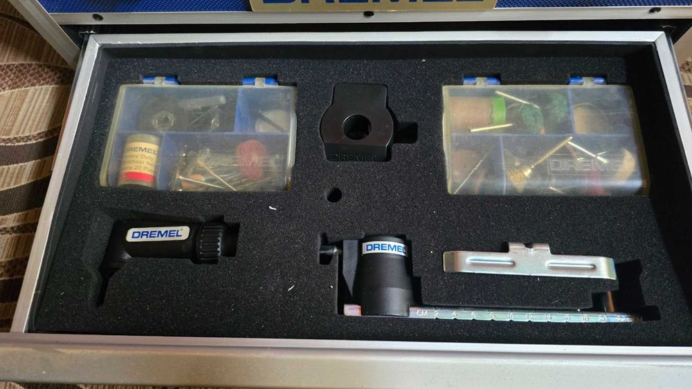 Dremel 4250  ( używane modelarsko ) stan bdb + dodatki OKAZJA