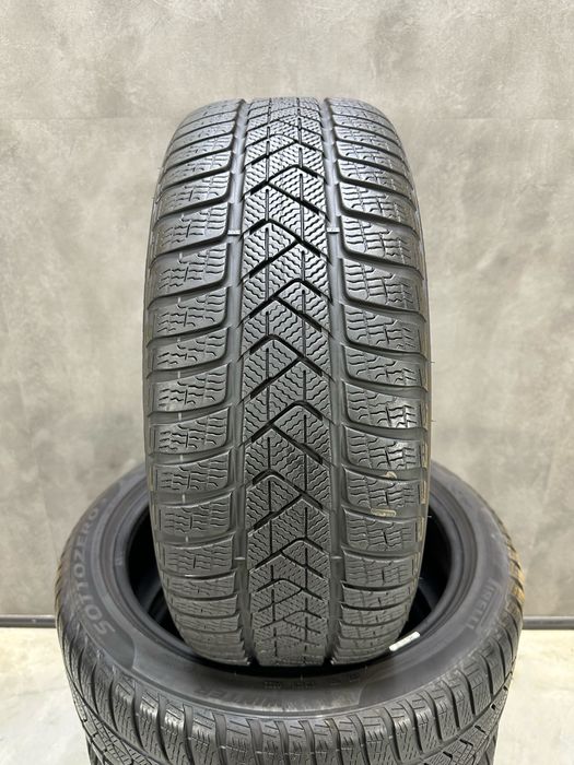 Зимові шини Pirelli Sottozero3 225/45 R18 95H Run Flat