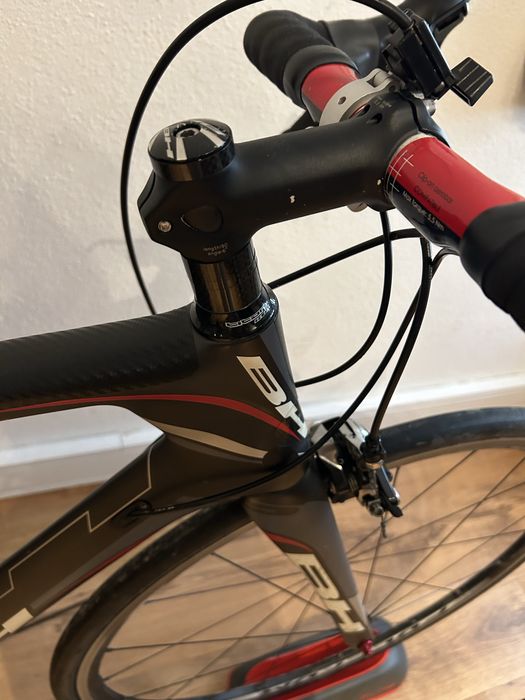 Bicicleta de estrada BH G6 Carbono