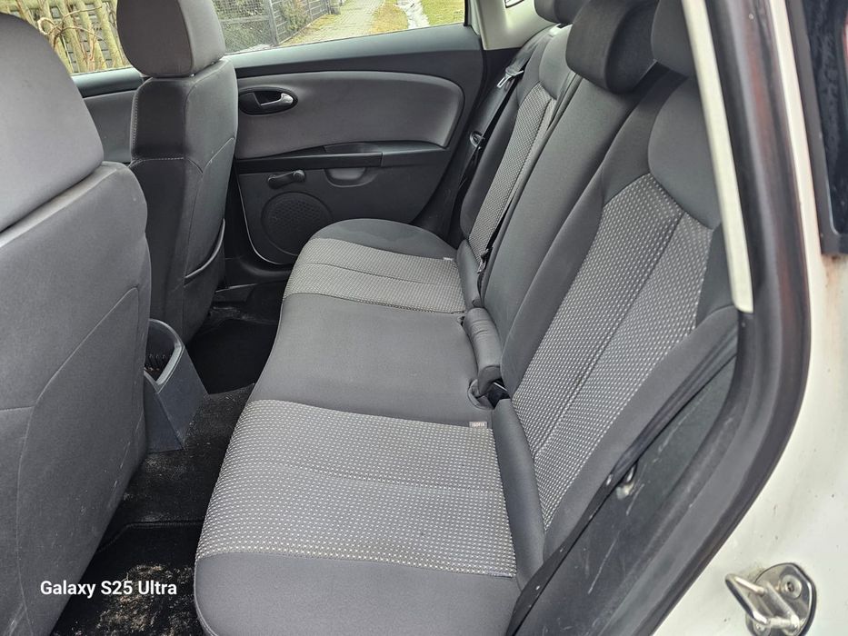 Leon 1,6 102ps 2009r z Niemiec