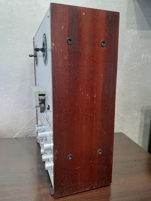 Magnitofon szpulowy  РОСТОВ МК105С1