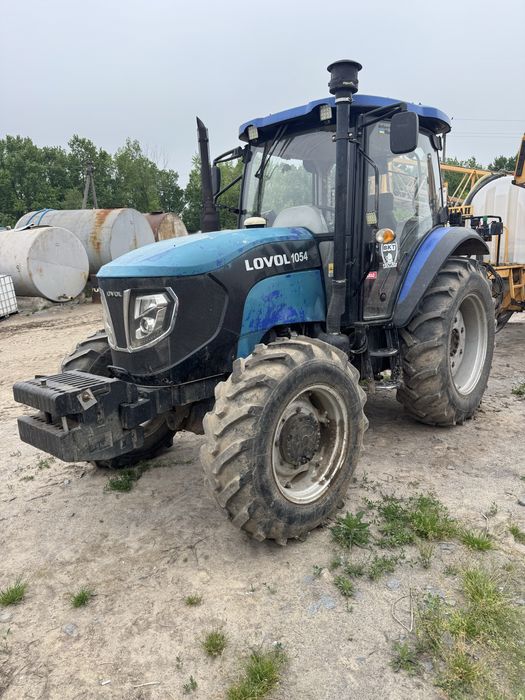 Продам трактор Ловол 1054