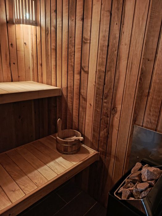 Будинок з  Карпатським чаном, басейном з морською водою, сауною.