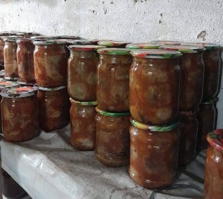 Консервація з риби карась,тюфтелі в томаті та карась в томаті