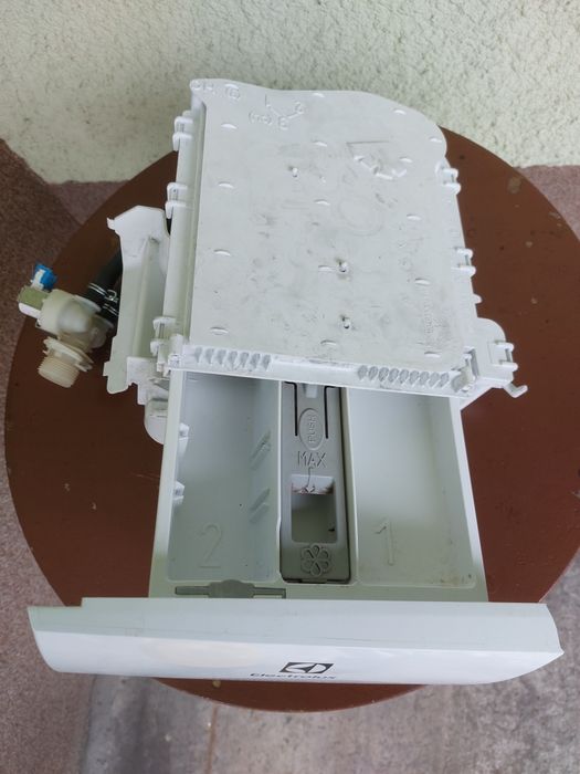 Szuflada do pralki Electrolux PERFECTCARE 600