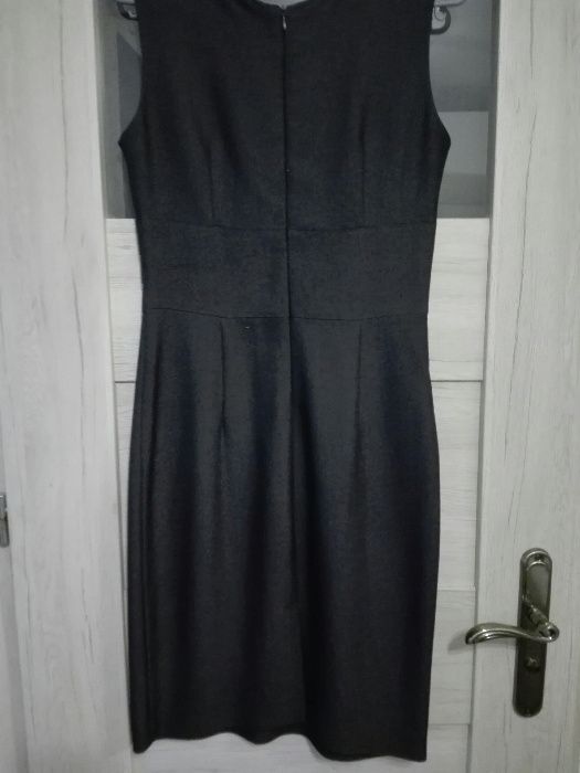 Biznesowa ołówkowa sukienka do pracy DE FACTO 36 S