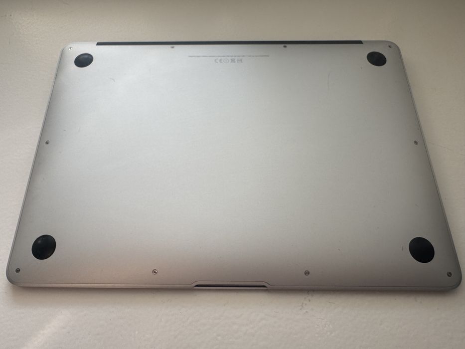 Ідеальний Macbook AIR Intel I5 4RAM 128SSD A1466