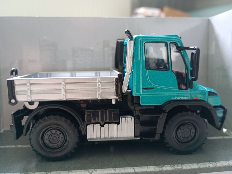 Maisto Mercedes unimog