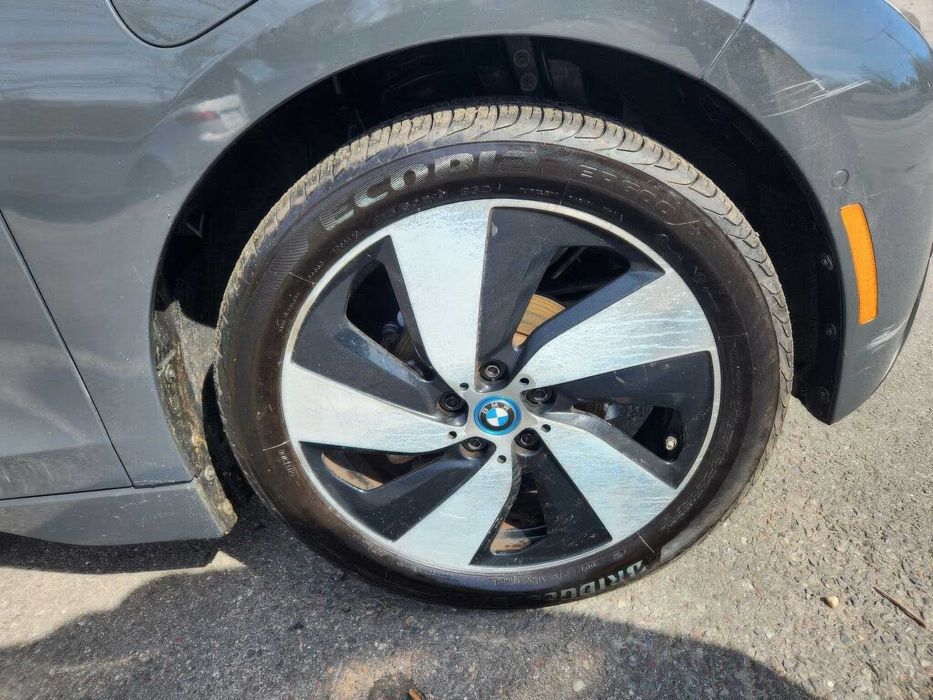 BMW i3      2014