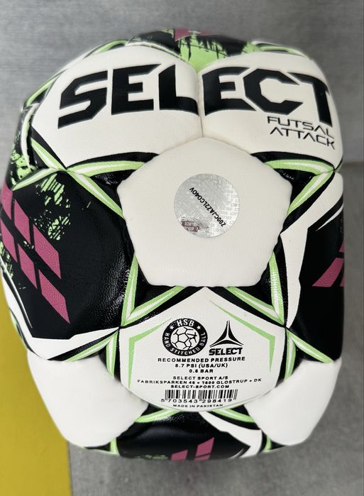 Новий М'яч футзальний Select FUTSAL ATTACK v22