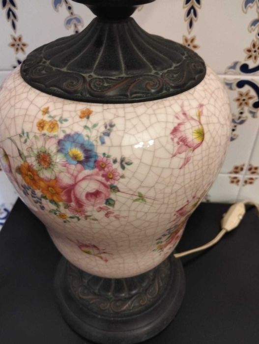 Candeeiro em casquinha de ovo