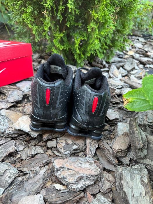 Кросовки Nike SHOX R4 найк 41,42,43,44,45 кросівки чорні шокс