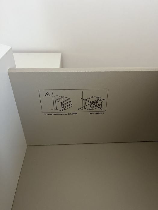 Comoda 3 gavetas IKEA