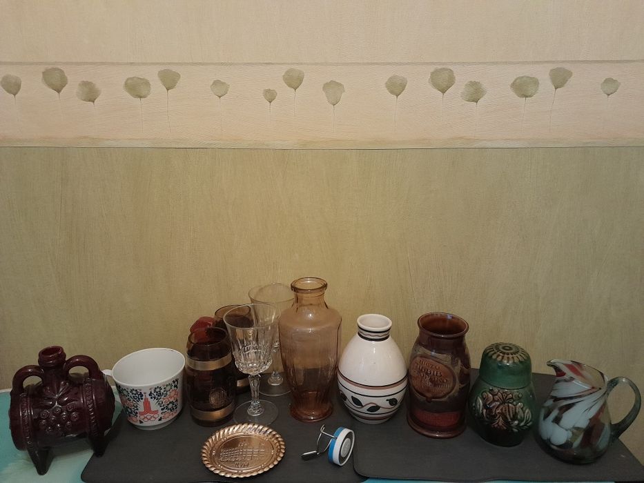 Ваза б/у цветное стекло, хрусталь,сахарница англия 30е.г.чайная пара