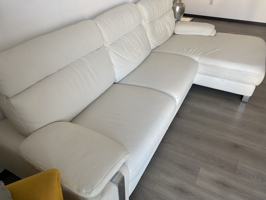 Sofa Chaise longue branca em pele