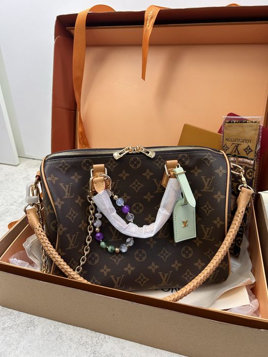 Сумочка в стилі  LV