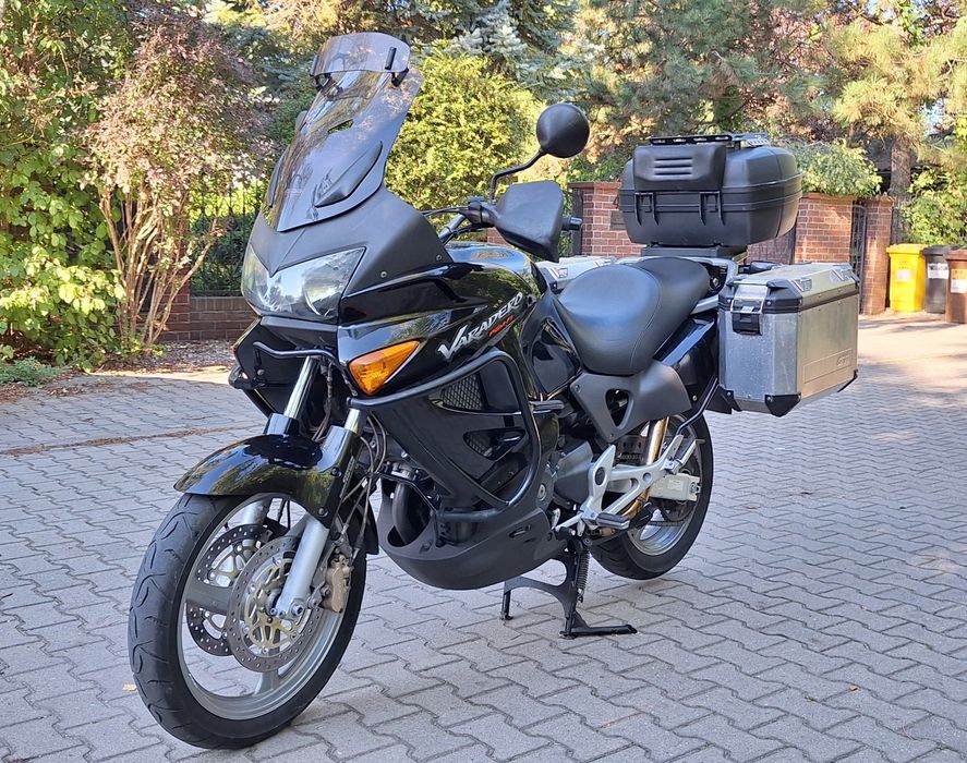Honda XL 1000 Varadero 2003r. SD02 wtrysk  6biegów super stan