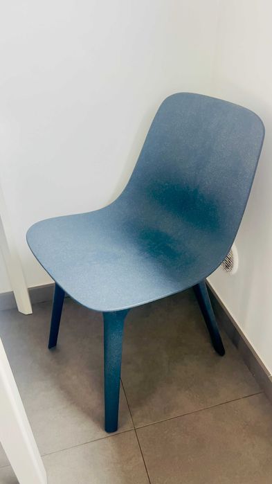 Mesa Branca (Expandível) 80cm/120cm x 70cm com 2 Cadeiras