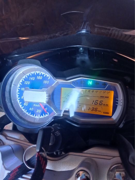 Продам. Вайпер 200