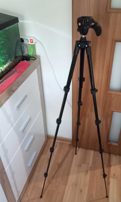 Manfrotto statyw do aparatu i kamery. Compact Action MKCOMPACTACN-BK. Stan ok.