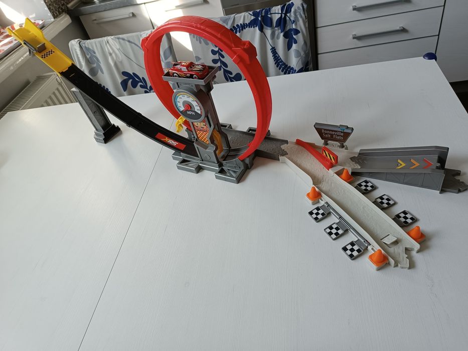 Disney Mattel Auta McQueen tor Superpętla XRS Rocket Racing GJW44