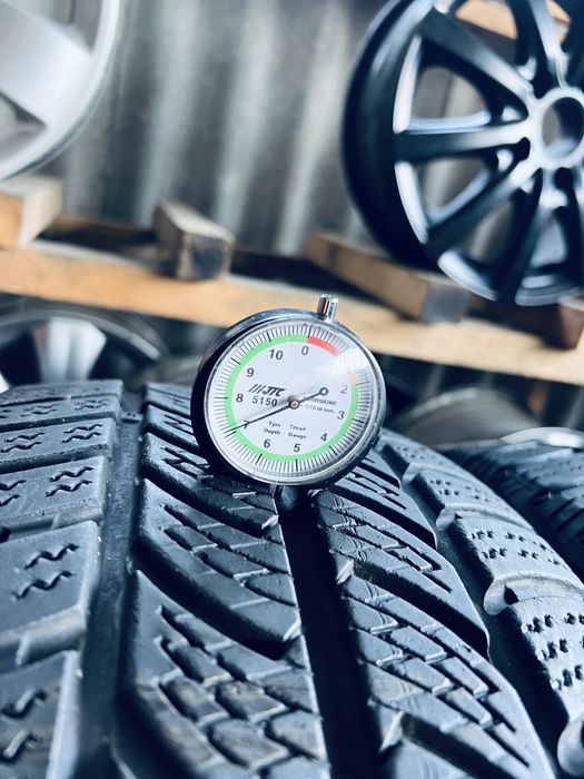 Шини Резина Зимові 225 55 17C Continental VancoWinter2 4шт