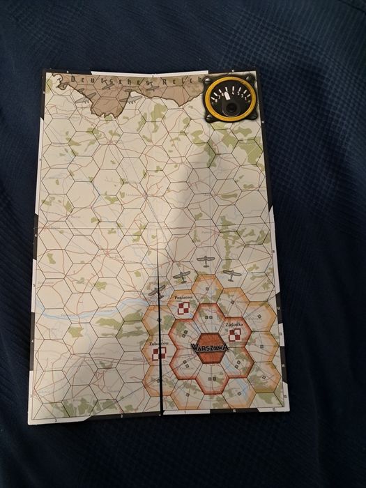 Wojenna gra planszowa "Alarm dla Warszawy"