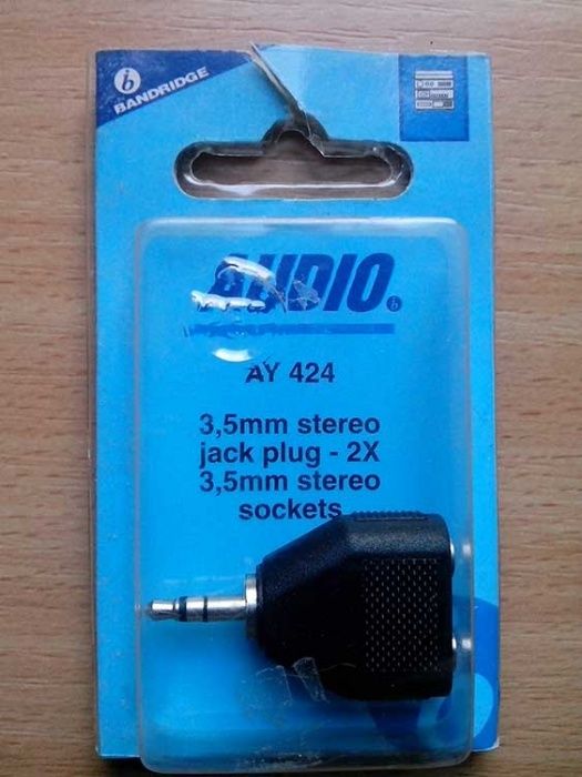 Аналоговый аудиоадаптер 3.5 mm stereo jack plug - 2X 3.5 mm stereo soc
