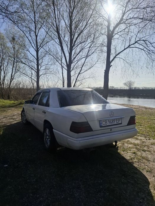 Мерседес w124 e260