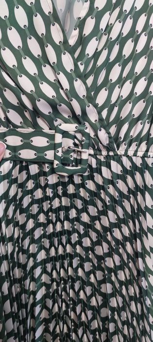 Сукня для святкової події