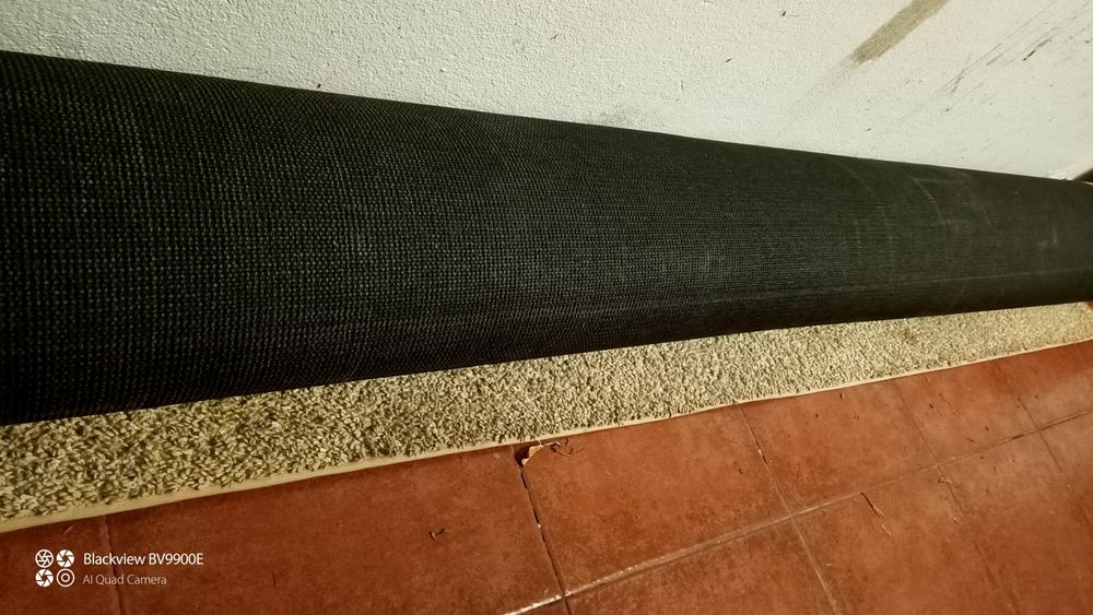 Carpete grande usada